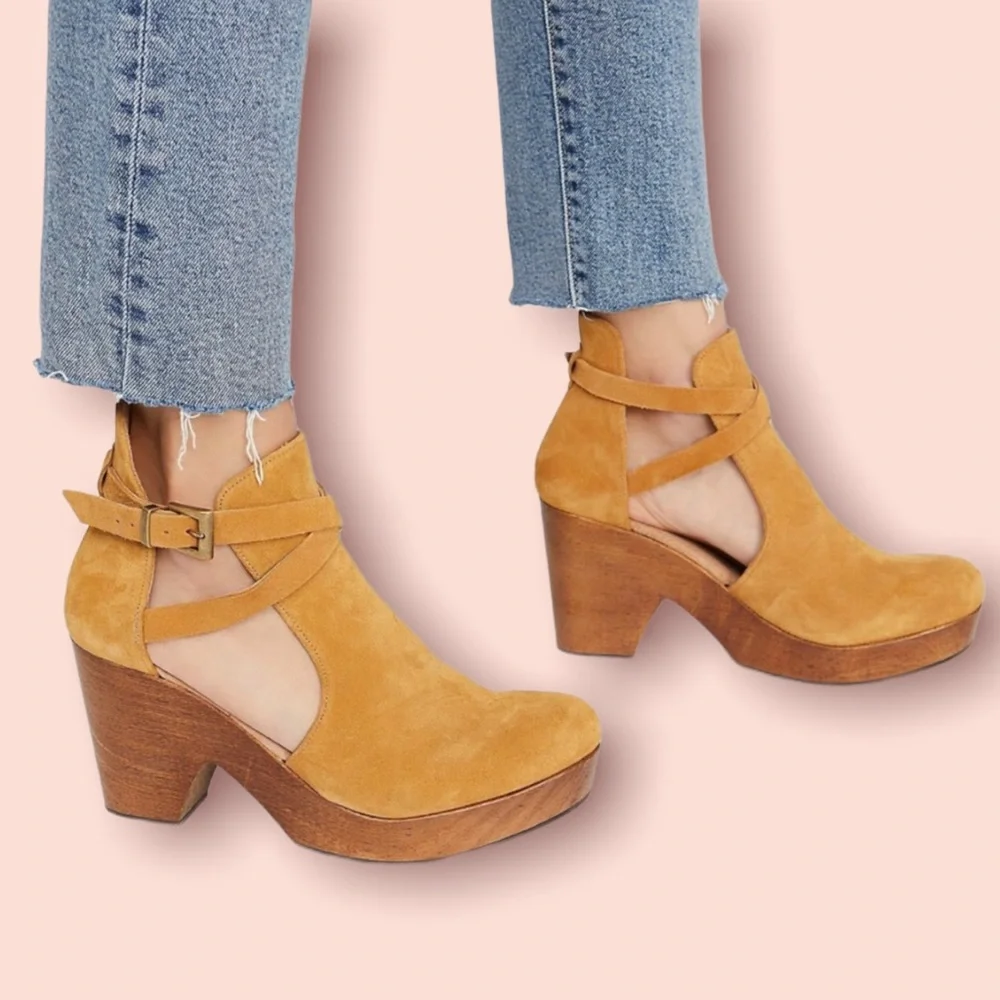 Free People Womens Yellow Taupe Suede Cedar Clog Shoes Size US 7/ 37 - Picture 1 of 15
